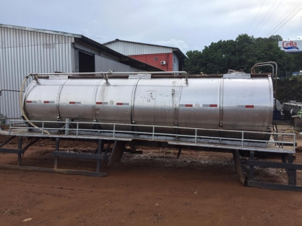 Cella Inox - Tanque circular, 8000lts. ano 2000.